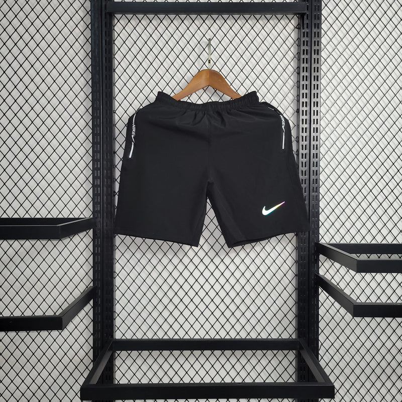 SHORTS NIKE